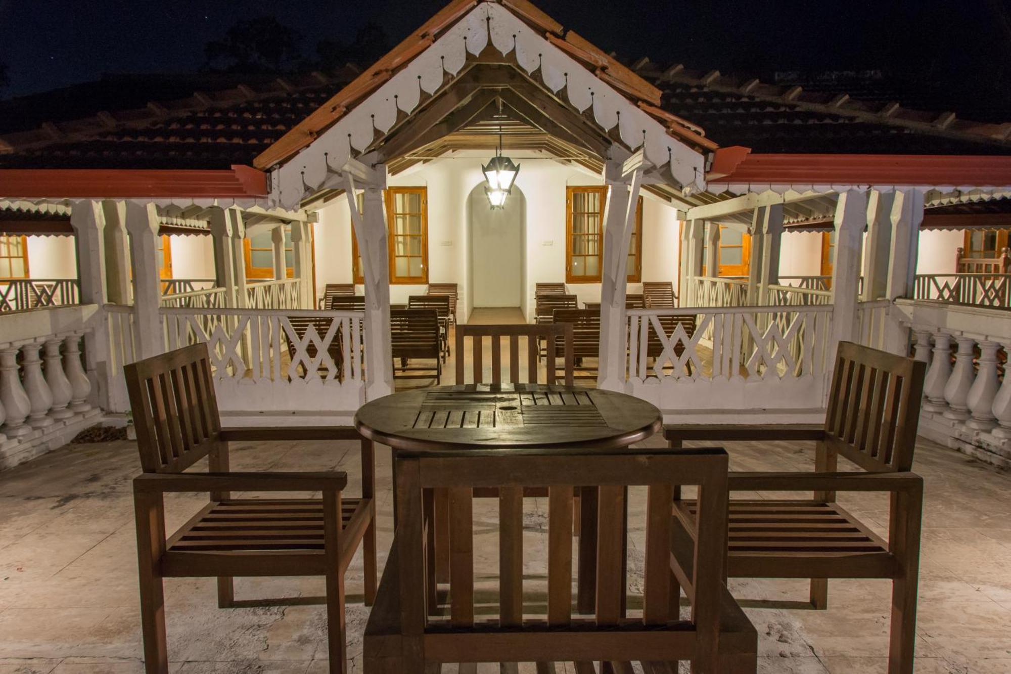 The Sanctuary At Tissawewa Hotel Anuradhapura Eksteriør billede